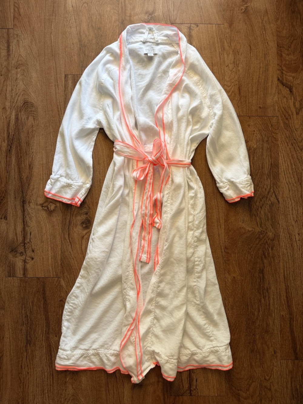 Linen Kassatex Robe - Picture 2 of 9